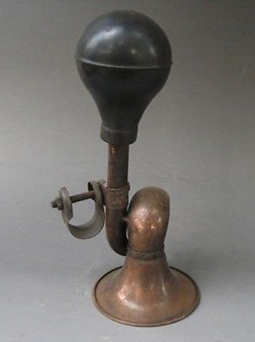 4.92″ CHINESE OLD BRONZE HANDWORK BIKE HORN ORNAMENTS COLLECTABLE USEFUL DECOR