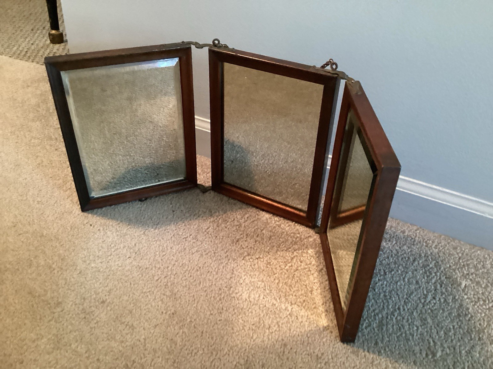 Antique English 3-Fold Travel Hanging Dresser Top Shaving Vanity Bevelled Mirror