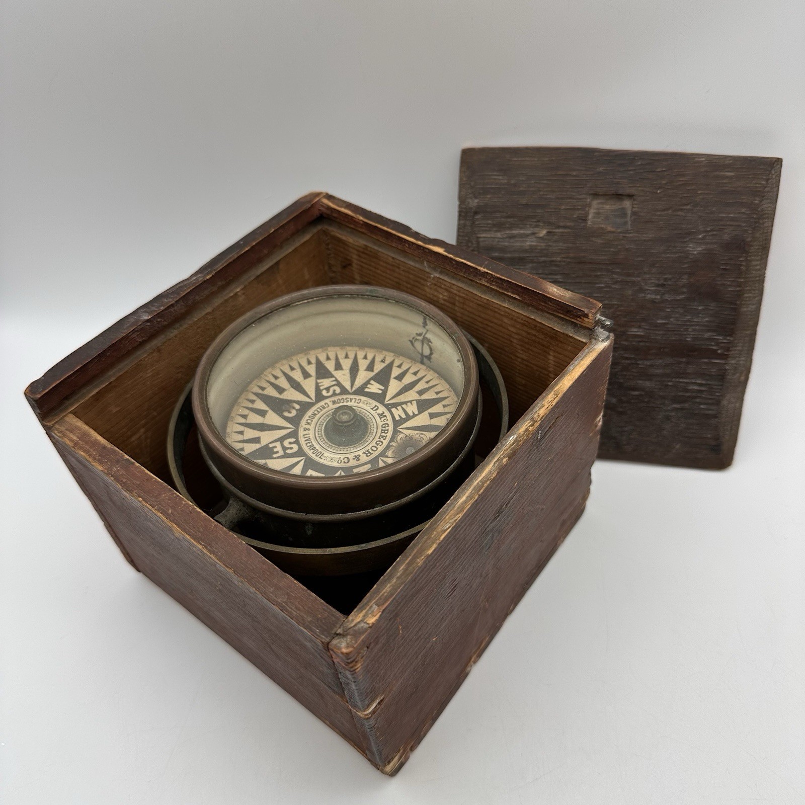 D. Mc. Gregor & Co Marine Compass In Wood Box Nautical Antique Vintage Boat