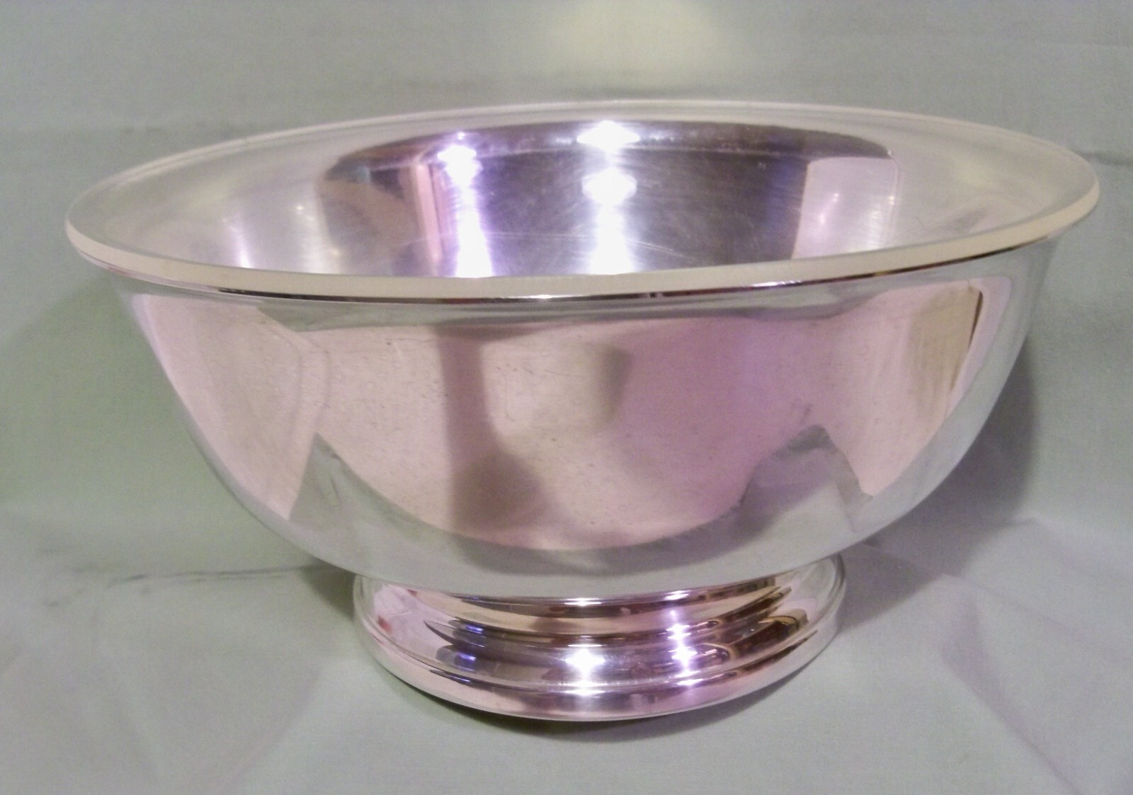 GORHAM SILVERPLATE PAUL REVERE 9″ BOWL #YC781 AND PLASTIC LINER