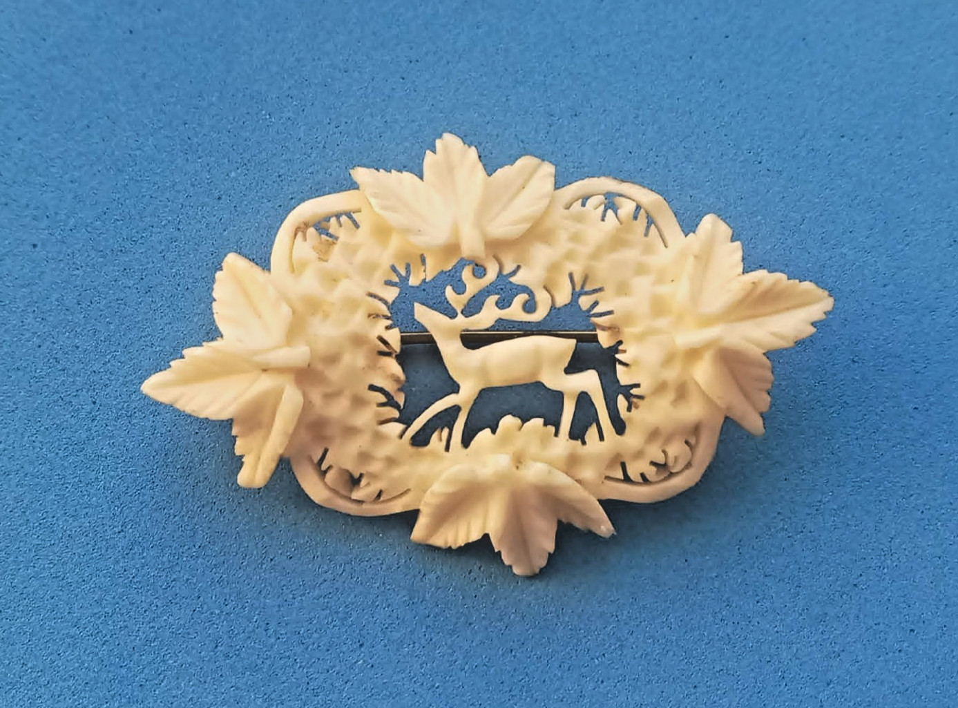 Antique Victorian Handmade Carved Bovine Bone Brooch Deer Stag c1860-1880