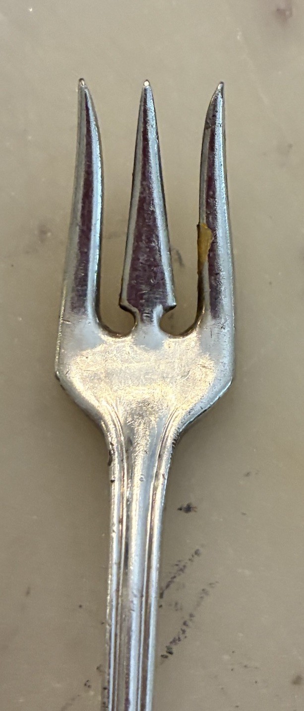 Community Silver “TRIPLE PLUS” Cocktail Seafood Olive Fork No Monogram
