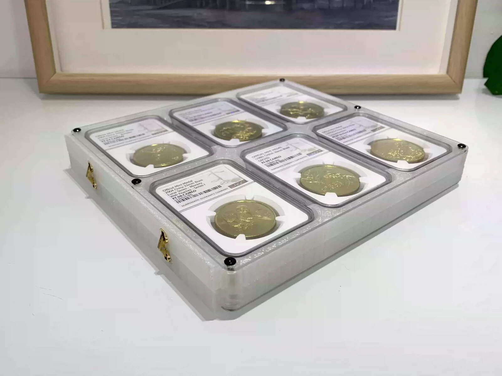 12 Grids Colored Display Frame Box Showcase with Stand For NGC/PCGS Holders