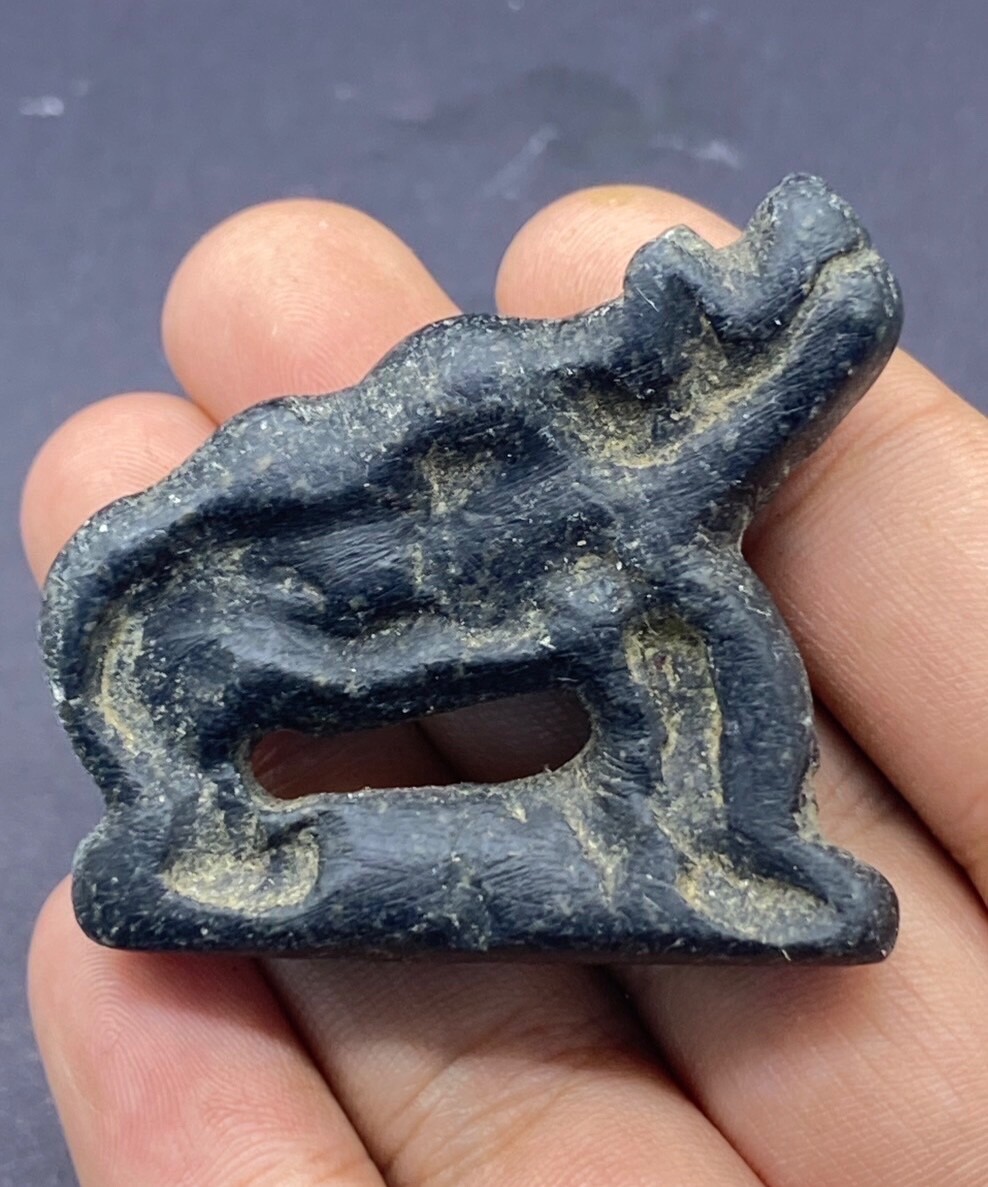 Rare Authentic Old Chorlrite Stone Bactrian Era Wild Animal Stamp Amulet