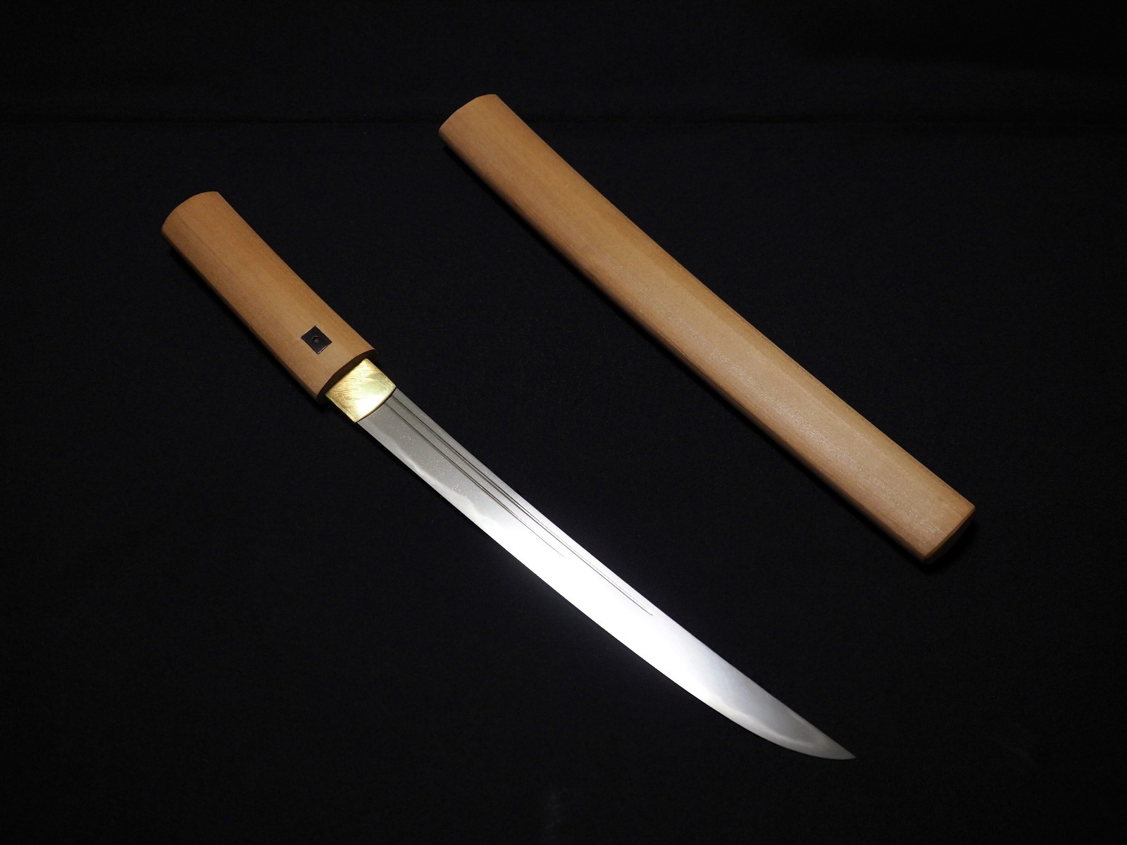 Tanto Wakizashi 越前国住康継 (Echizen no kuni ju Yasutsugu) First Edo period 慶長(1596〜)