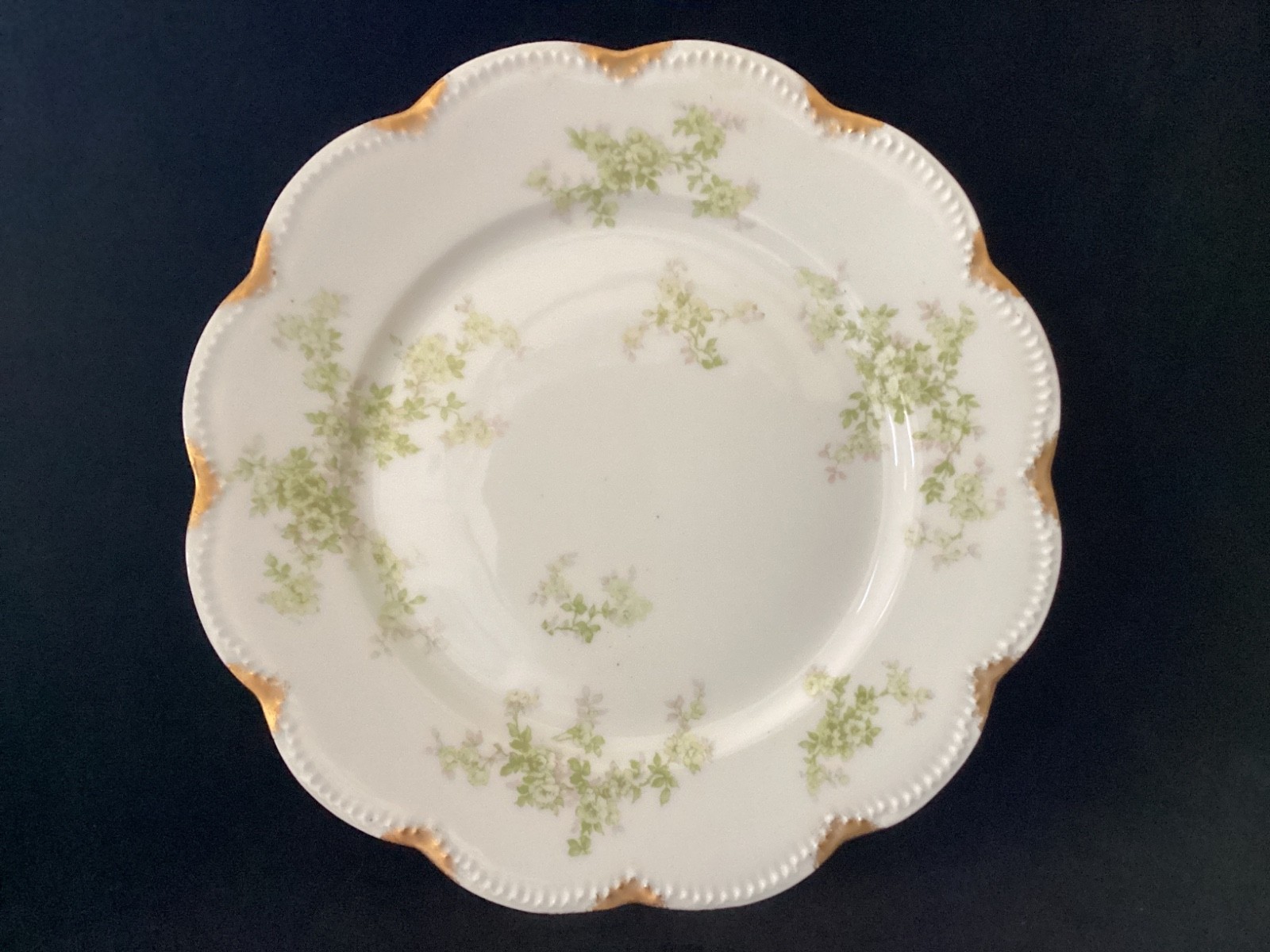 Antique Haviland -Limoges France-SALAD PLATE -Green Floral – Gold Rim – 8-1/2″