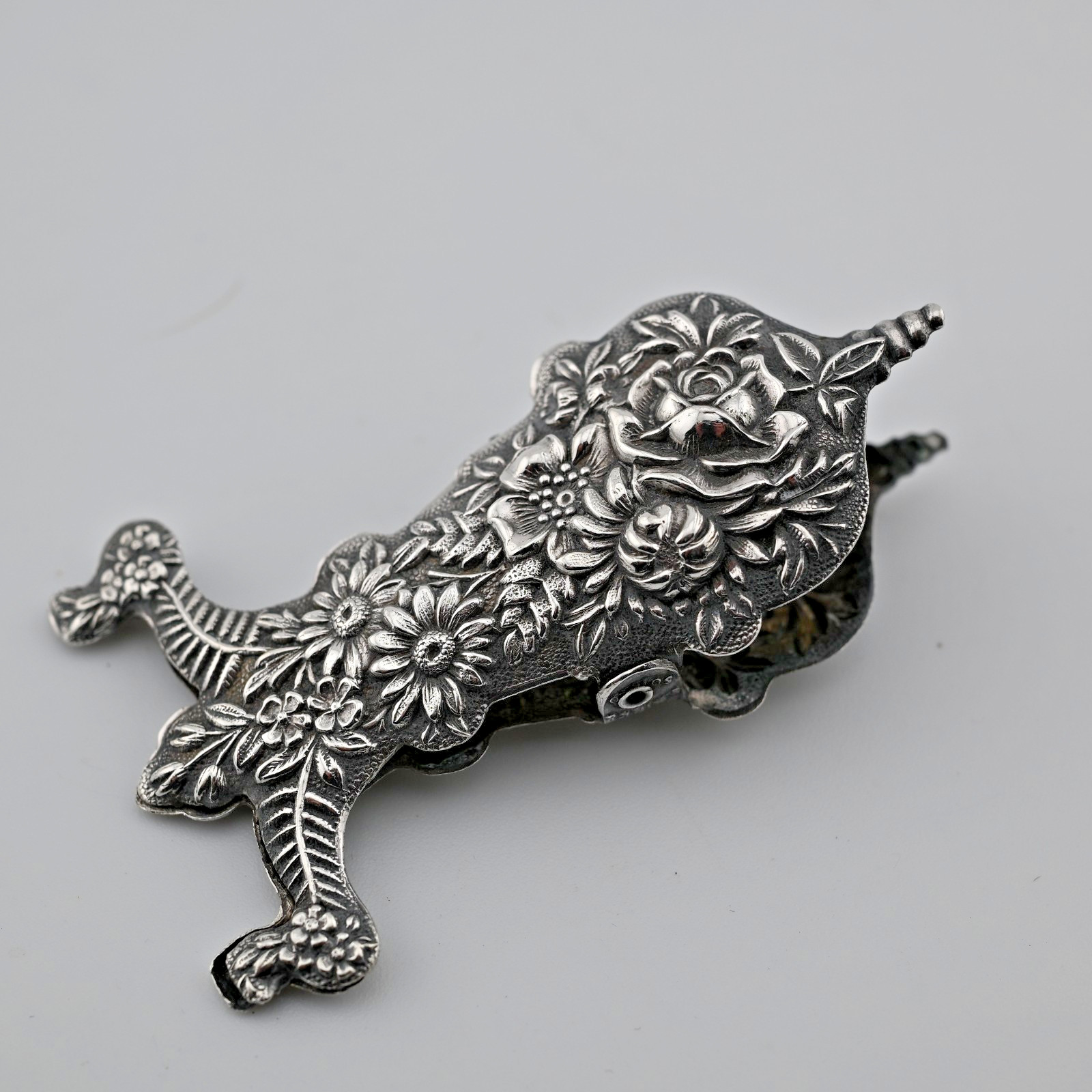 Rare Sterling Silver S Kirk & Son Repousse Desk Clip Paper Holder