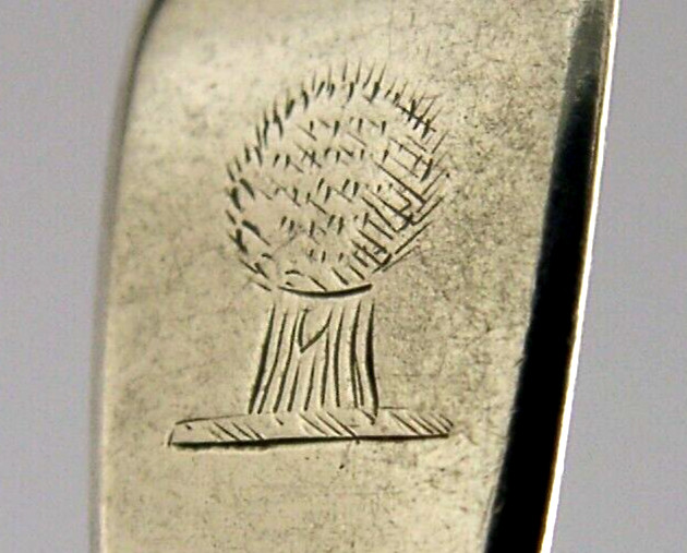 DODDS FAMILY CRESTED STERLING SILVER CADDY SPOON 1835 ANTIQUE