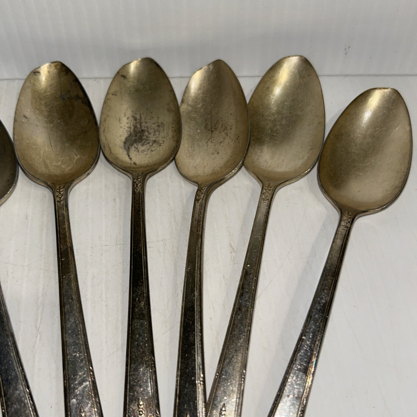 Milady Oneida Community Silverplated Flatware 1940 Spoons Knives 24 Pieces/30e