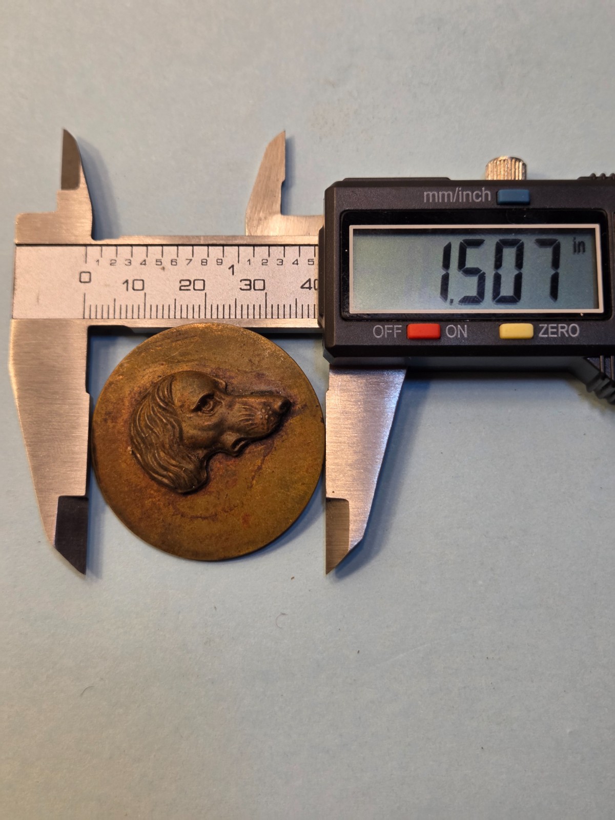Antique Solid Brass Shank Button High Relief Dog Head Sporting Hunting 1.5″
