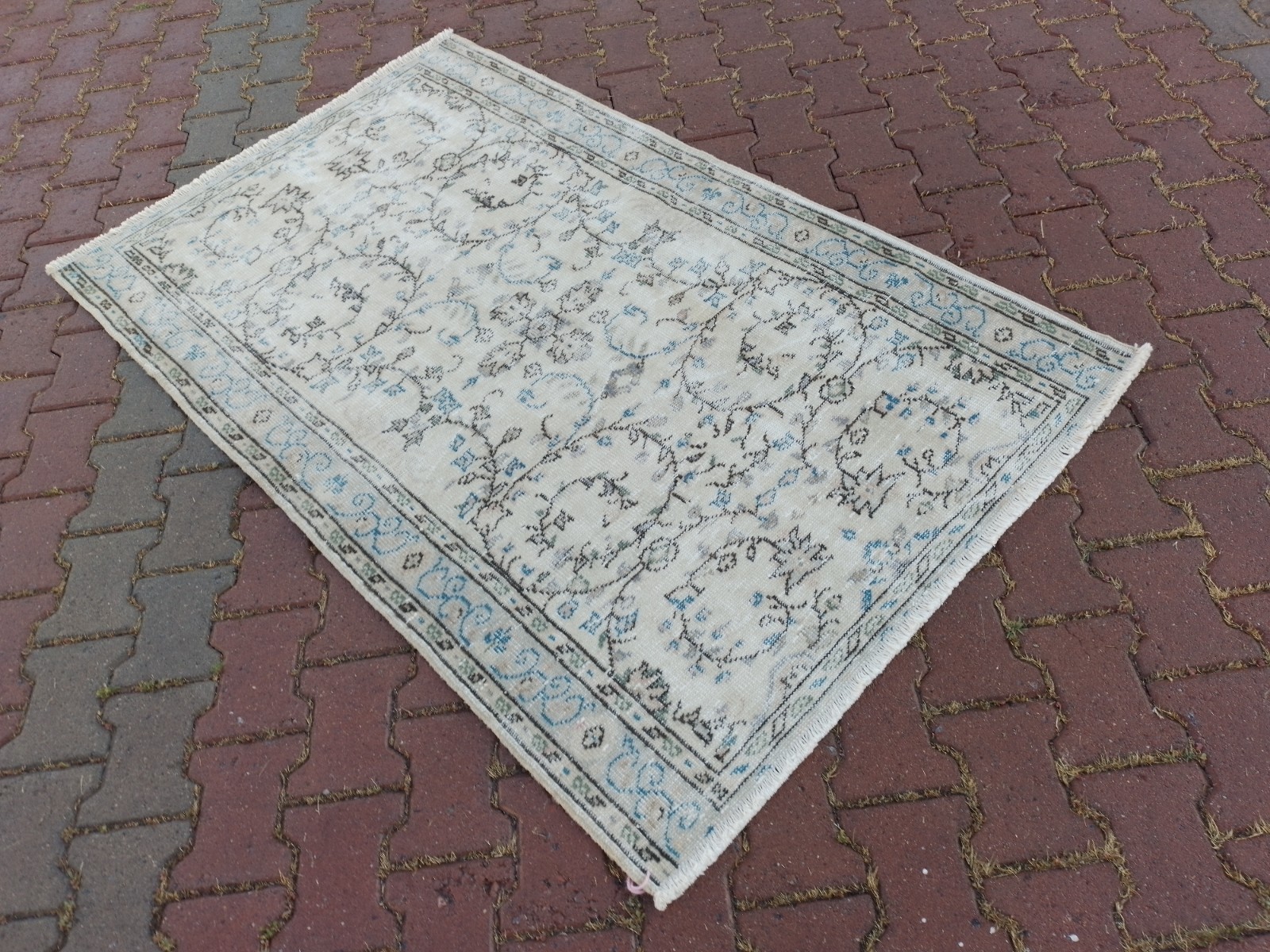 3.6×5.7 Ft Soft Beige & Ivory Vintage Rug For Nursery, Unique Play Room Rug 2731