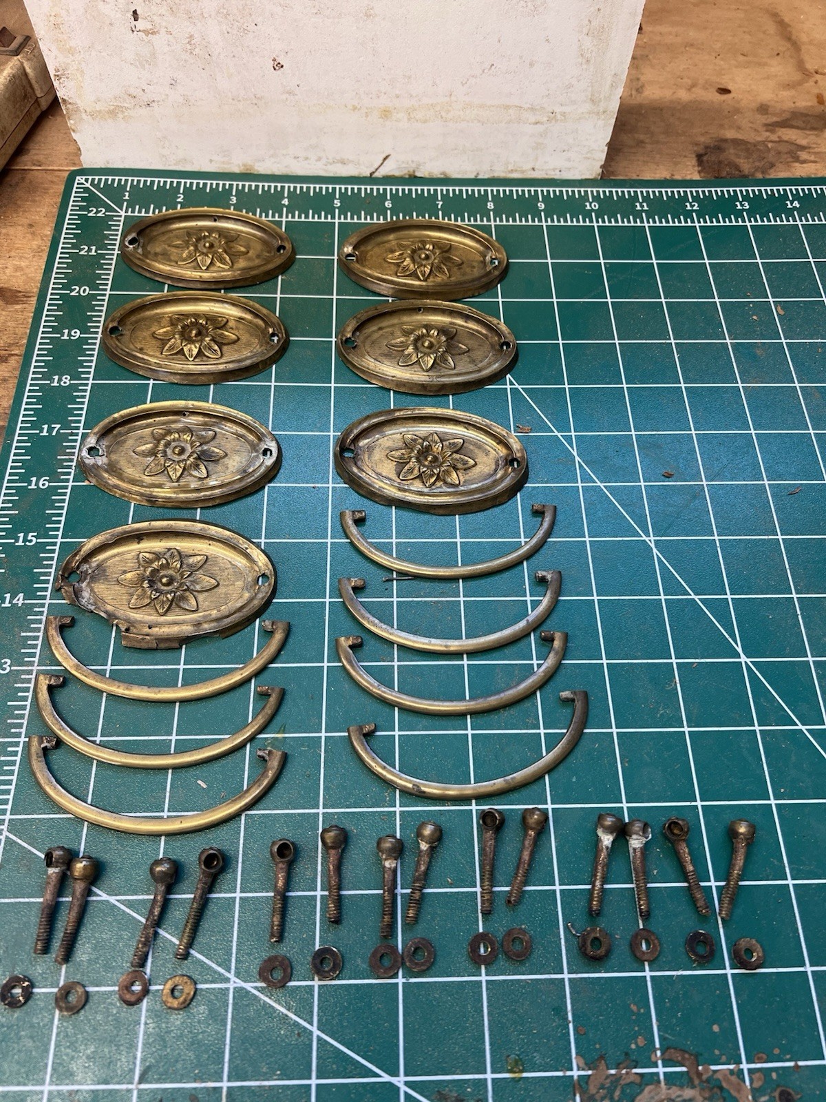 Seven 19thC Hepplewhite Drawer Pulls