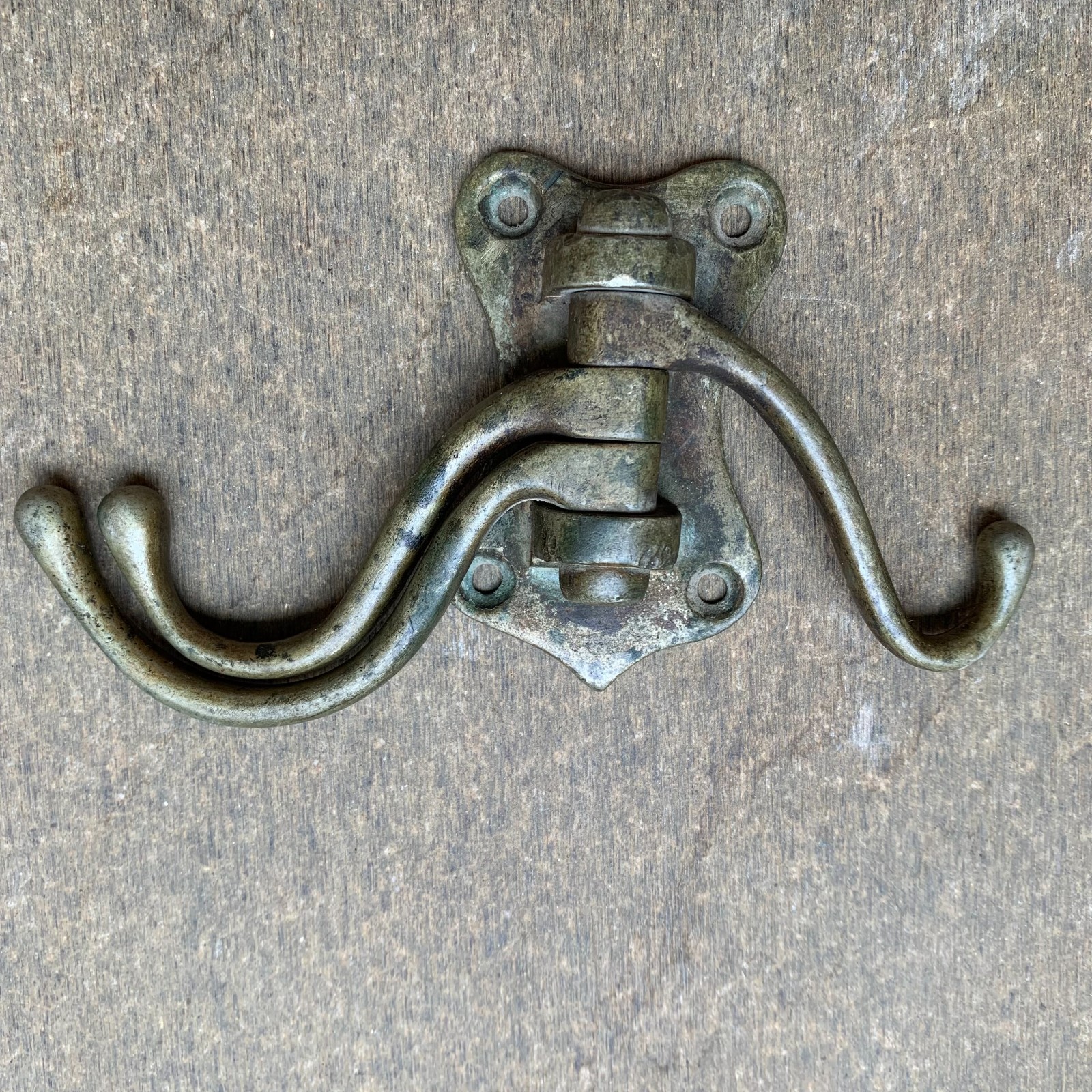Antique Brass 3-in-1 folding Wall Hook Hanger Vintage Swivel Coat Hat Towel Rack