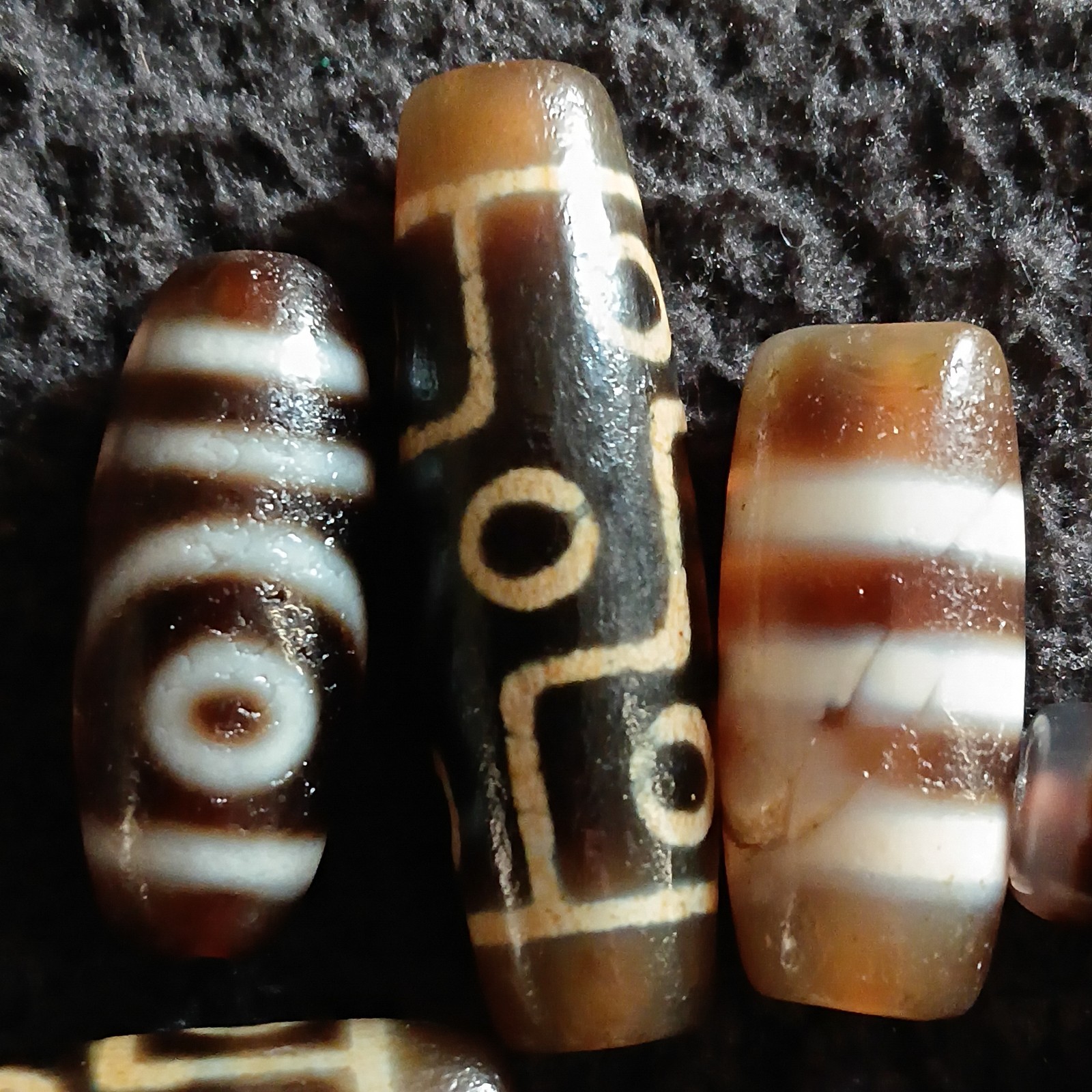 Tibetan Agate Pre 1800s Dzi Bead Lot