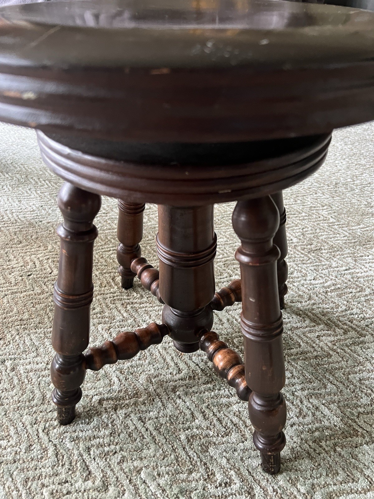 Victorian Walnut Wooden Swivel Brass Footing Piano Stool w/4 Turned Legs