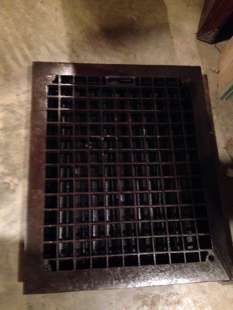 Gr 69 Extra Large Square Design Heavy Duty Cast-Iron Heating Great One Crack