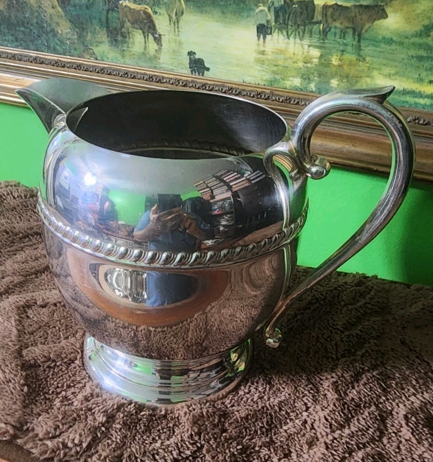 😎VINTAGE SHERIDAN SILVER ON COPPER 48oz /6 CUP ROPE DESIGNED WATER PITCHER 💧