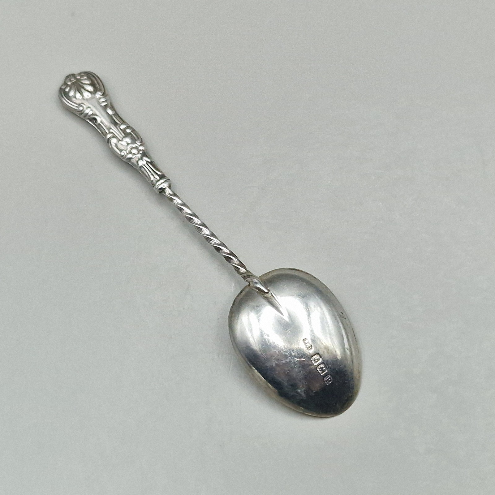 Antique Sterling Silver Kings Pattern Teaspoon by William Devenport 1939