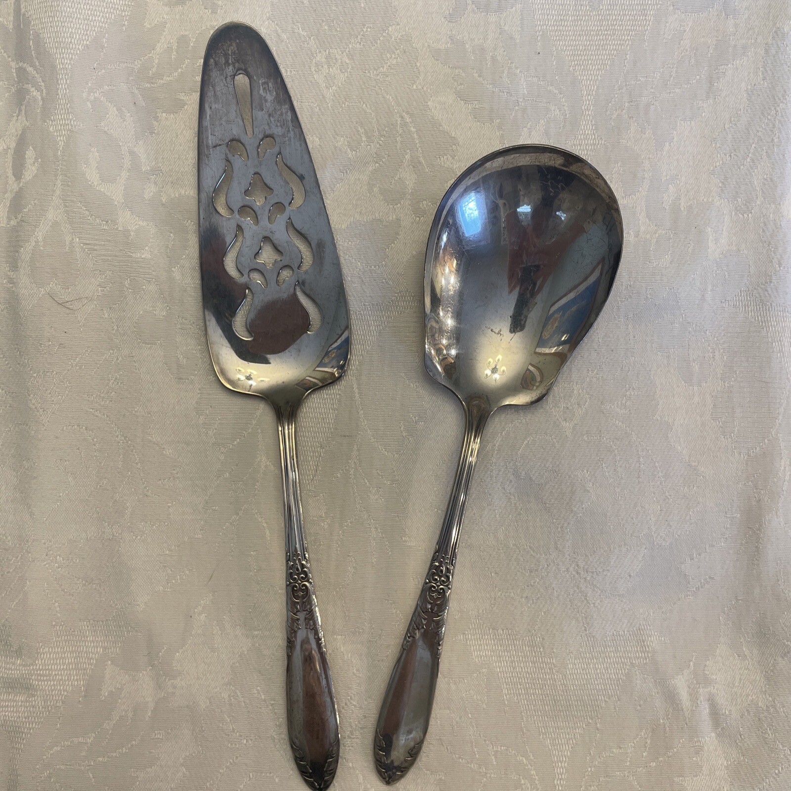 National Silver Co. King Edward Slotted Spoon And Pie/Cake server (1936, 1951)
