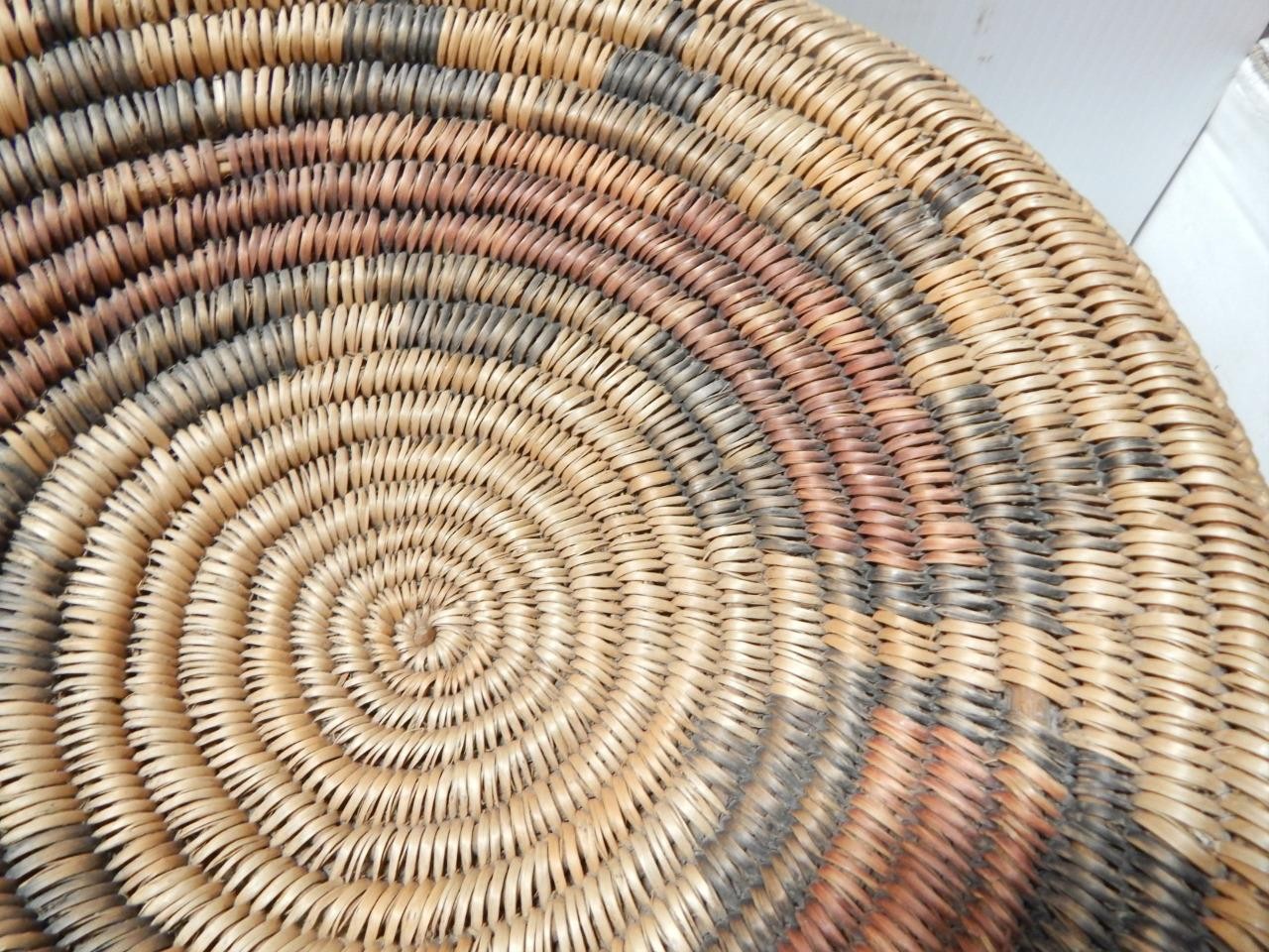13.5″d VINTAGE NAVAJO / SAN JUAN PAIUTE INDIAN WEDDING BASKET BOWL – NICE COLOR
