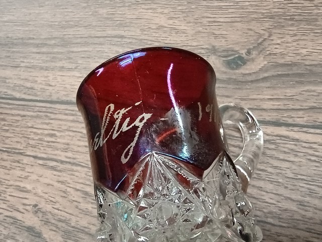 Souvenir Mug Button Arches Ruby Red Flash Duncan & Miller 1910 REDB23