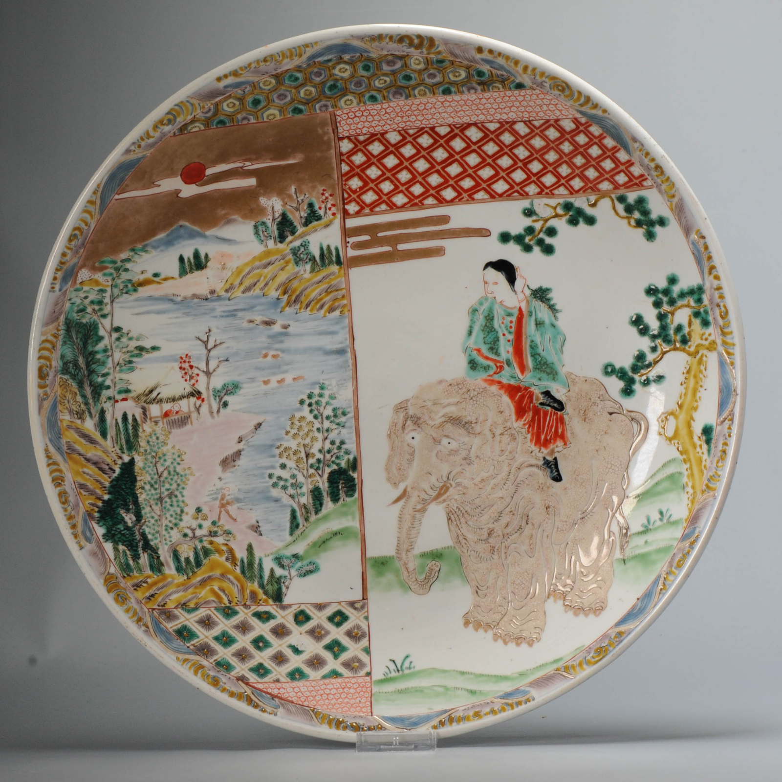 36.5CM Antique Japanese 18/19th Century Edo Kutani Charger White Elephant
