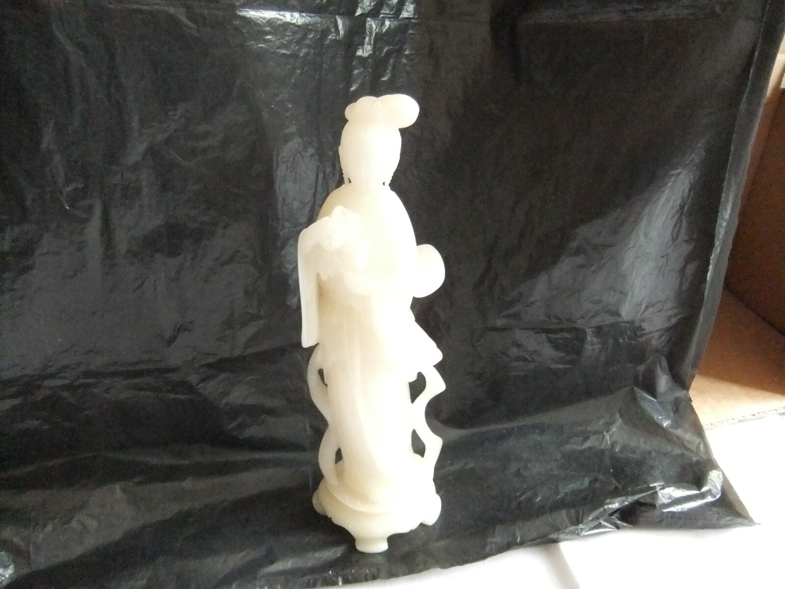 Antique White Alabaster/Marble Geisha Sculpture Height 21 x 7 cm