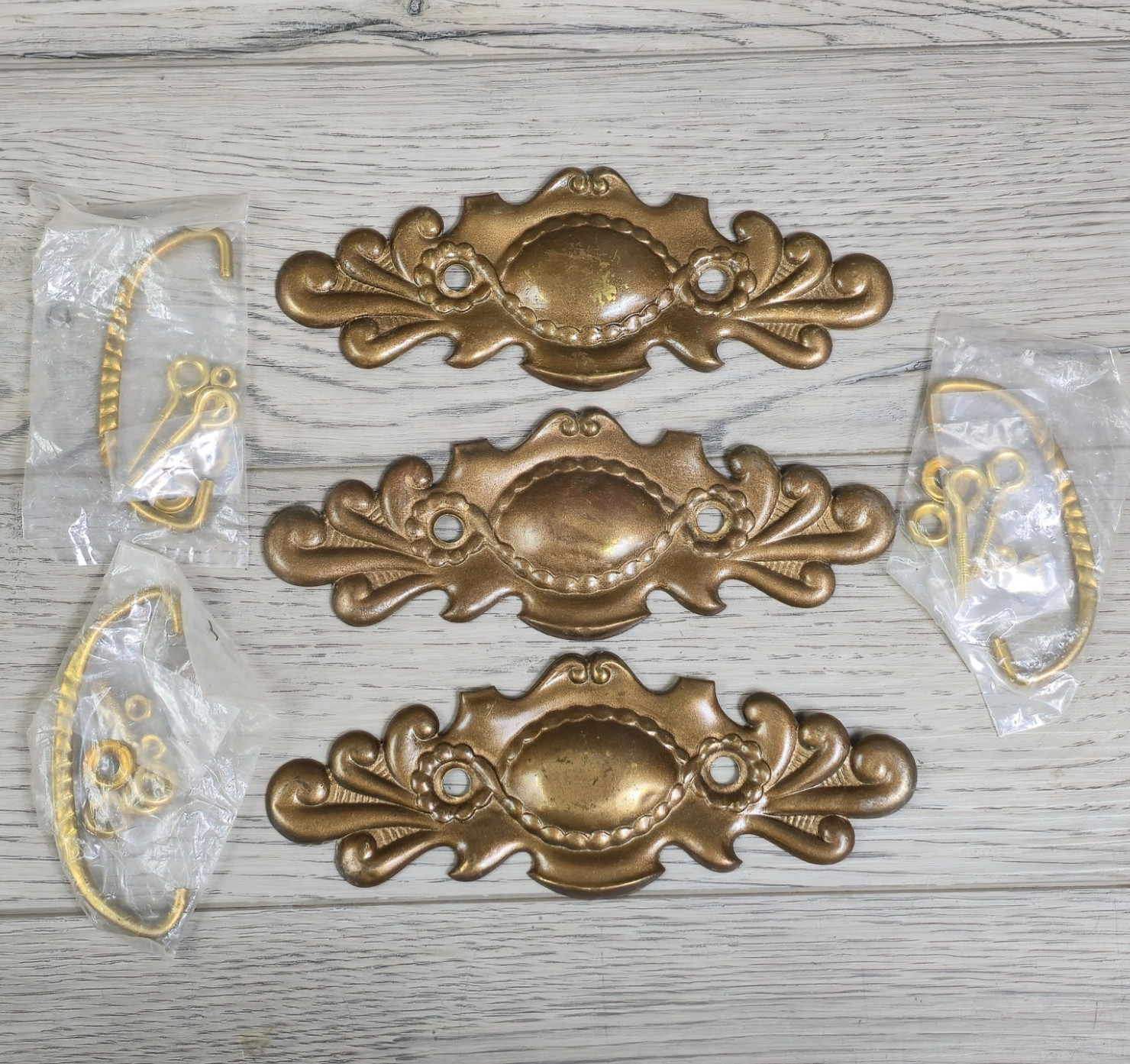 Vtg Brass Swan Neck Bail Pull Ornate Victorian Backplate 3” Centers Handle Set 3