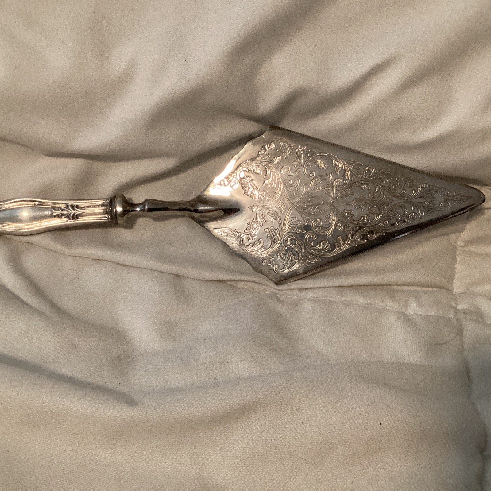 Beautiful Ornately Engraved Sterling Silver Cake / Pie Server Made In Italy