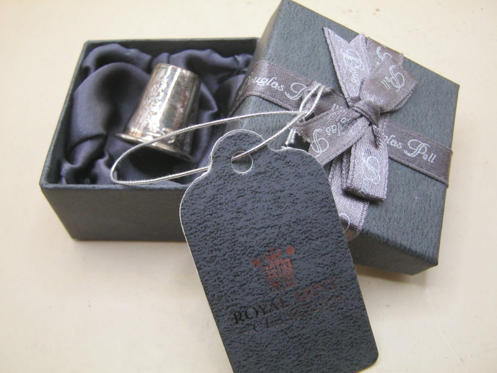 Vintage ROYAL MINT CLASSICS Sterling Silver Thimble Box & Tags Douglas Pell – #5