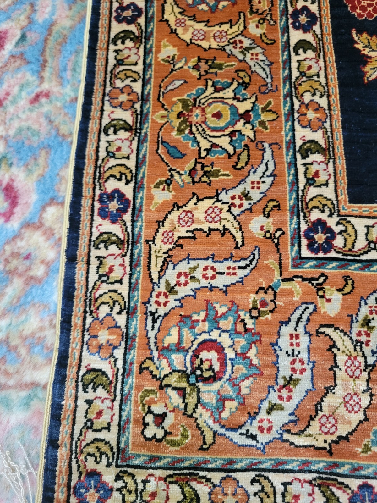 Authentic SIGNED Hand Knotted 100% Silk Turkish Ozpec Hereke Rug 31 1/2” X 58”