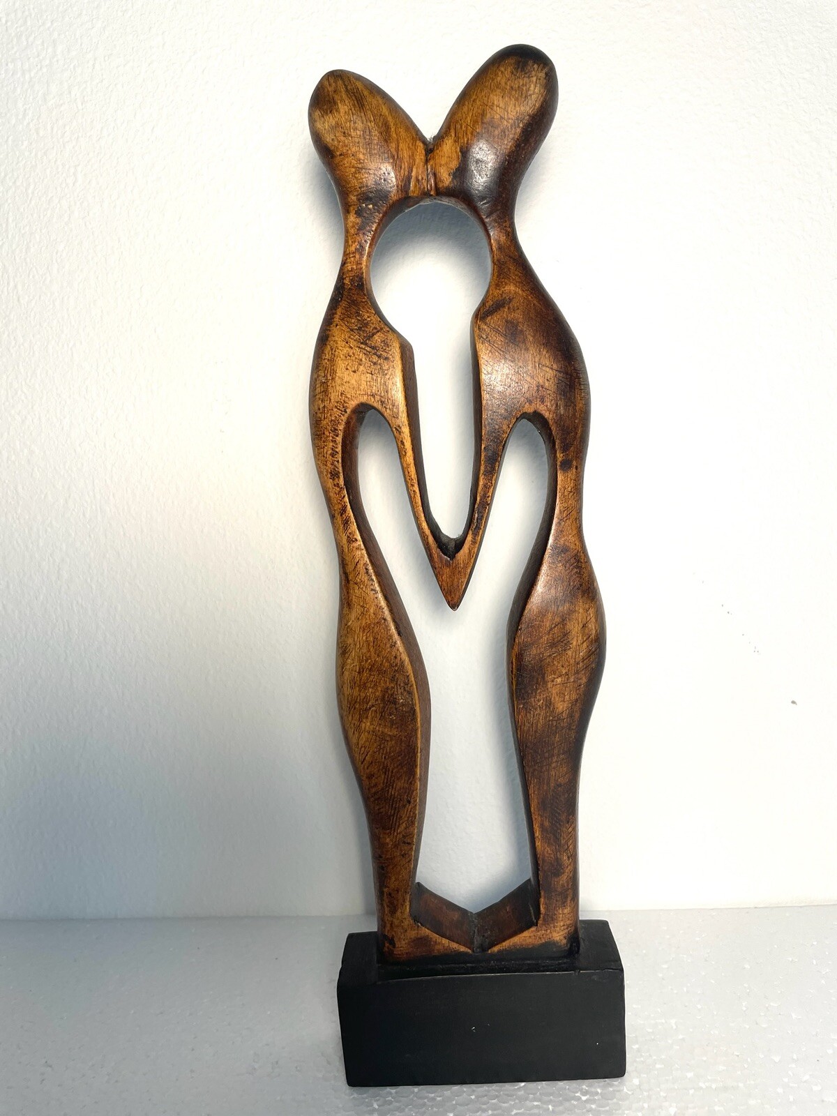 Vintage Kissing Couple Hand Carved Wood Sculptor 14” Pre-owned Good Condition