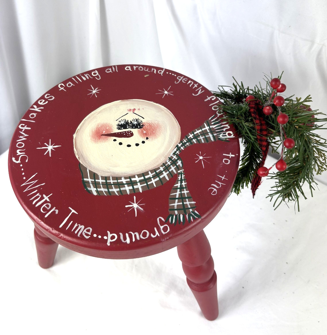 Christmas 3-Legged Red Milking Stool Handle 11″ Tall