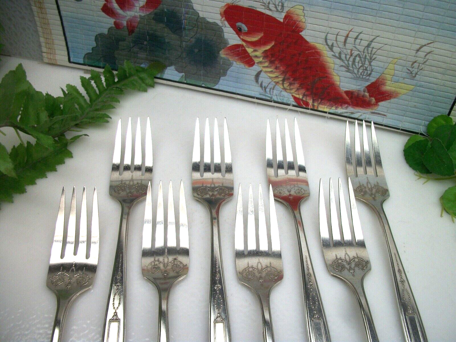 8 Oneida Community Silver GROSVENOR Silverplate 6 1/8″ Salad Forks 1921