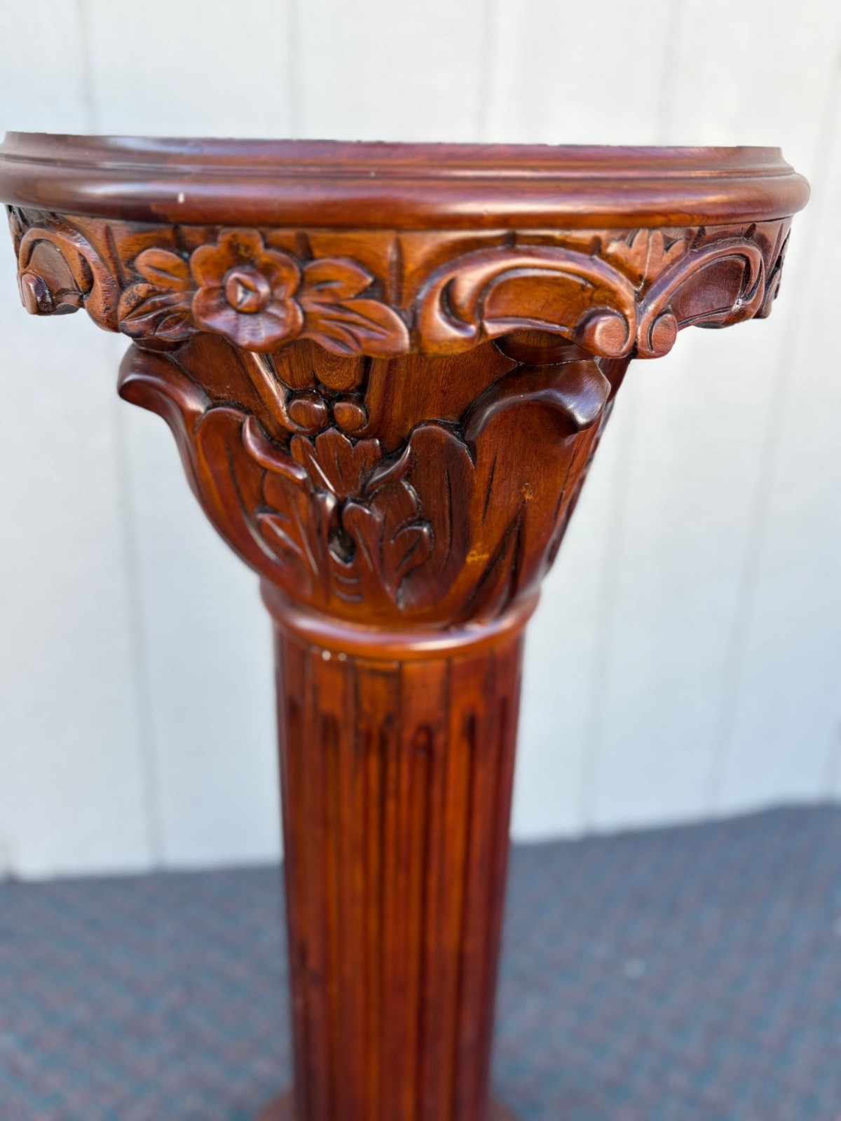 67416 Marble Top Decorative Pedestal with Carved Mahogany Column
