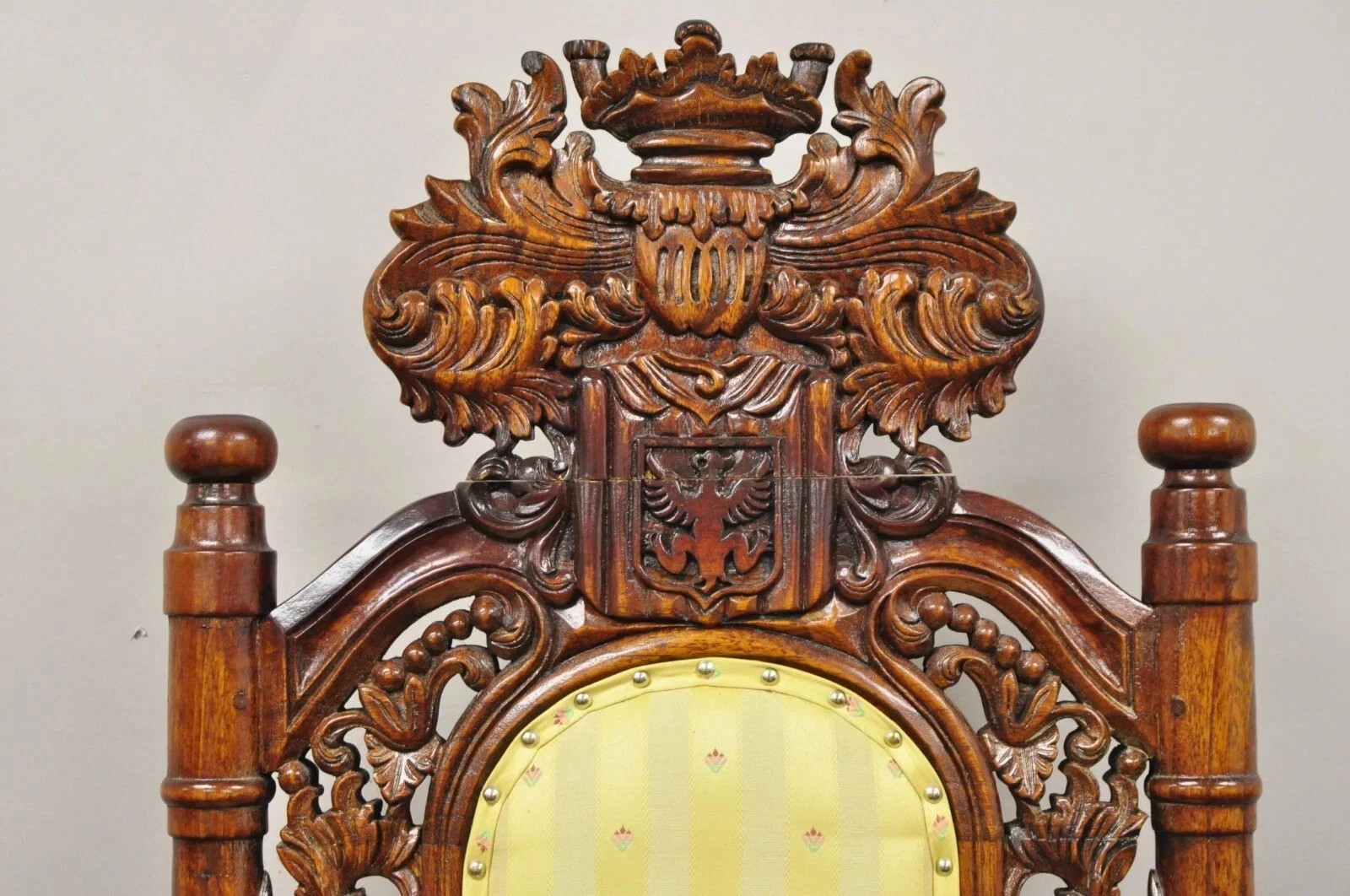 Renaissance Gothic Style Large Figural Lion Carved Wood Paw Feet Throne Chair
