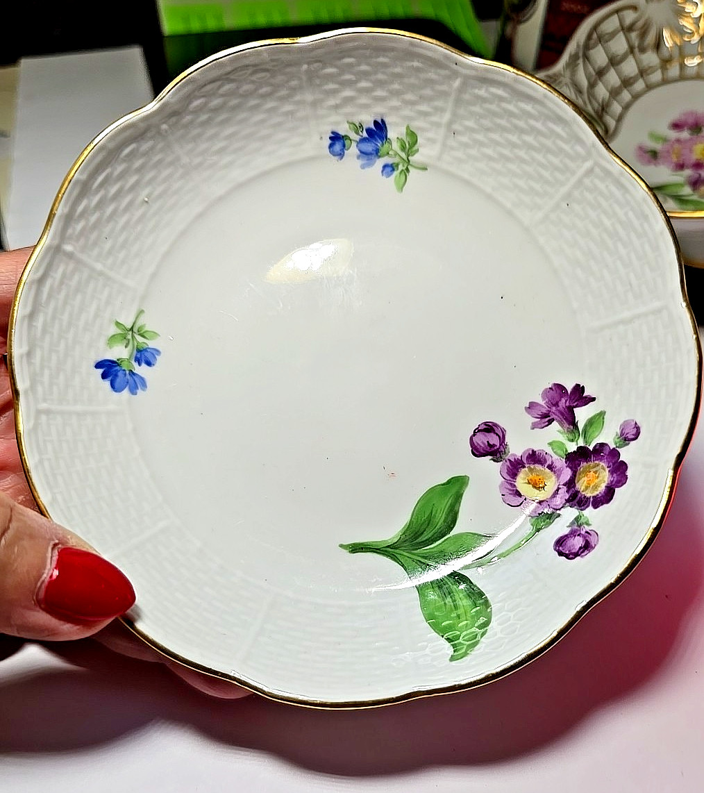 Meissen Floral & Gold Basketweave Dessert Bowl-# 156 Crossed Swords 1815-1924