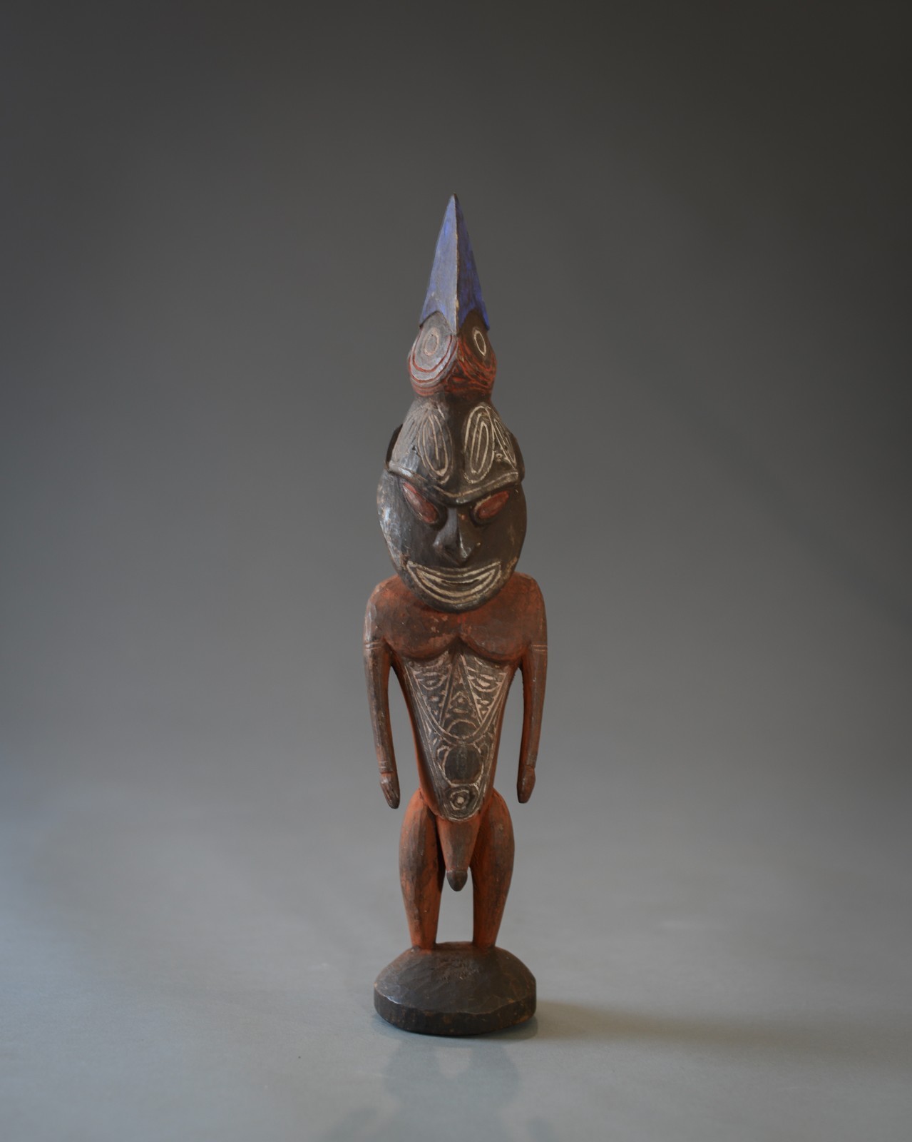 MALE ANCESTOR FIGURE, Sepik River, Papua New Guinea.