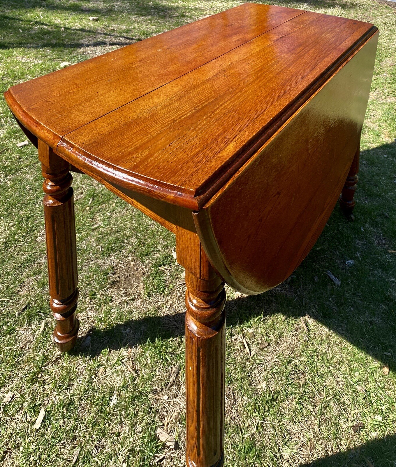 Antique drop leaf table — LOCAL PICKUP ONLY
