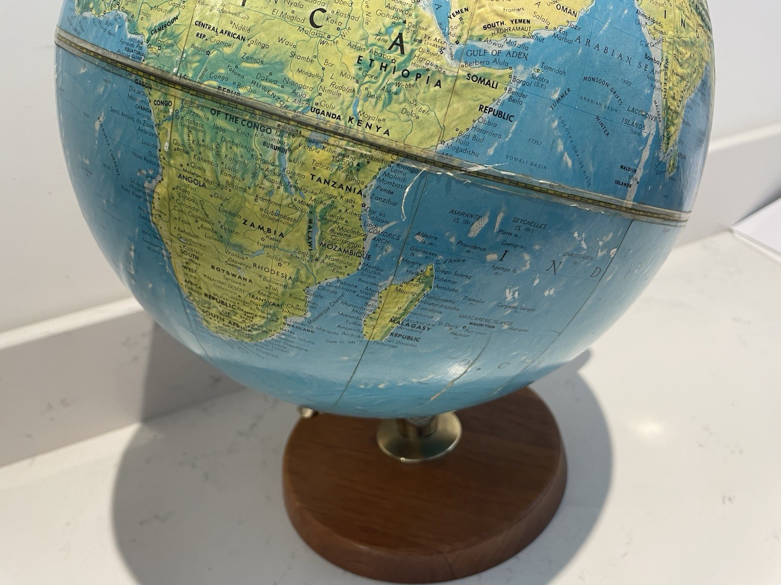 QUALITY VINTAGE 12” TABLE WORLD GLOBE, SCAN-GLOBE COPENHAGEN 1971 MCM Danish 70s