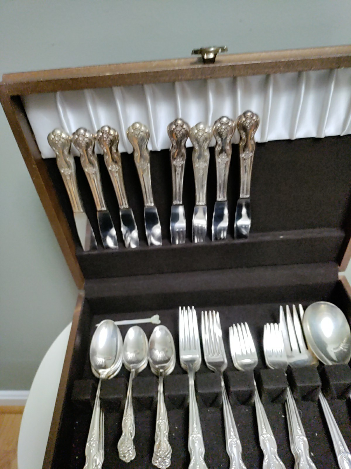 Wm. Rogers Extra Plate Flatware Magnolia 1952 Set 61 Pieces