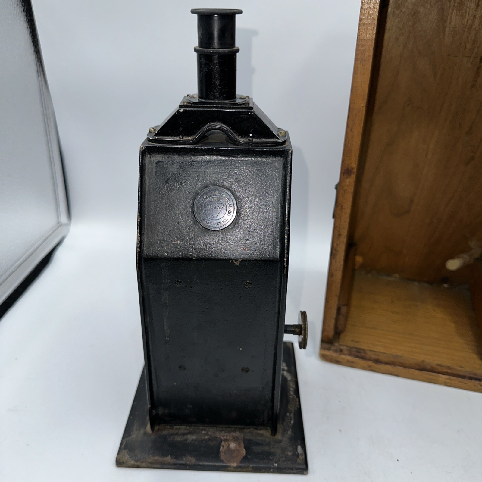 Antique Bausch & Lomb Colorimeter in original wood case #994 With Prisms