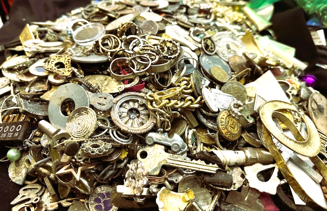 5 pounds of “Old Stuff Salvage” Trinkets, Hardware, random mix unique-KL8
