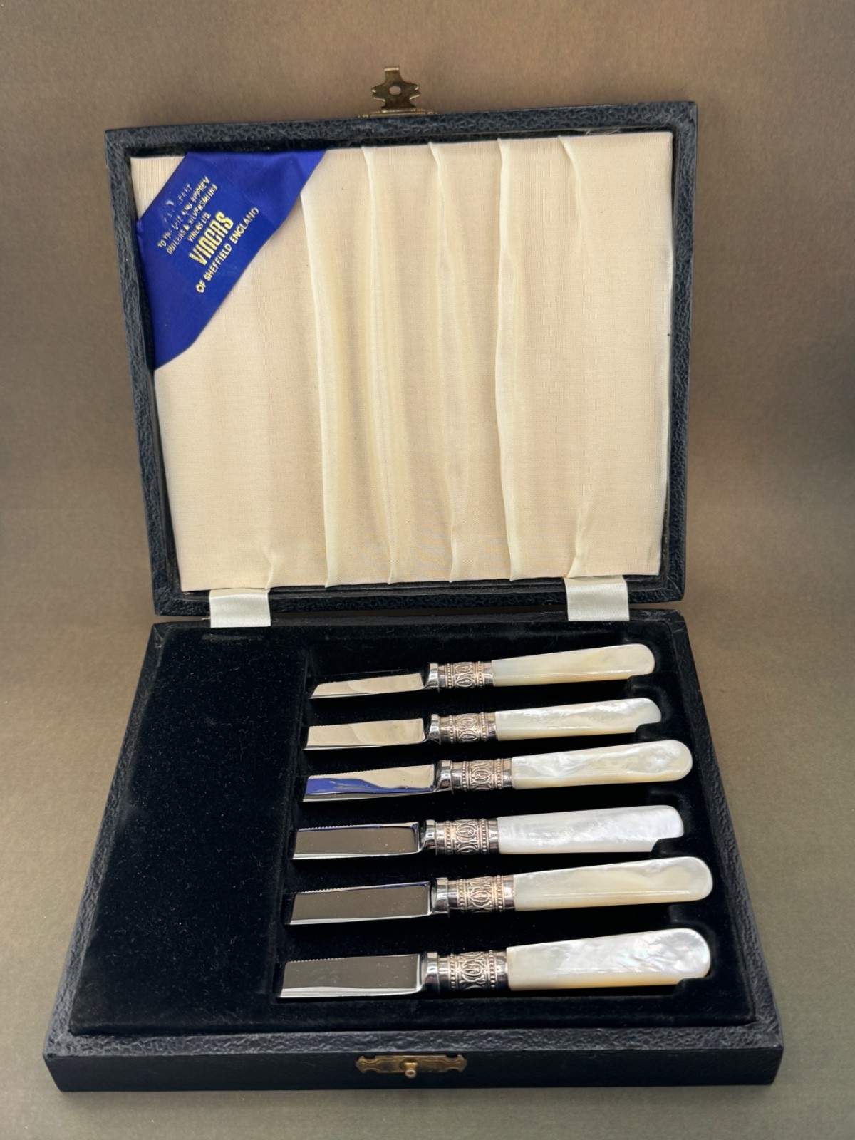 Mother of Pearl Fruit Knives Set of 6 Stainless Blades Sterling Band 6-3/4″Long
