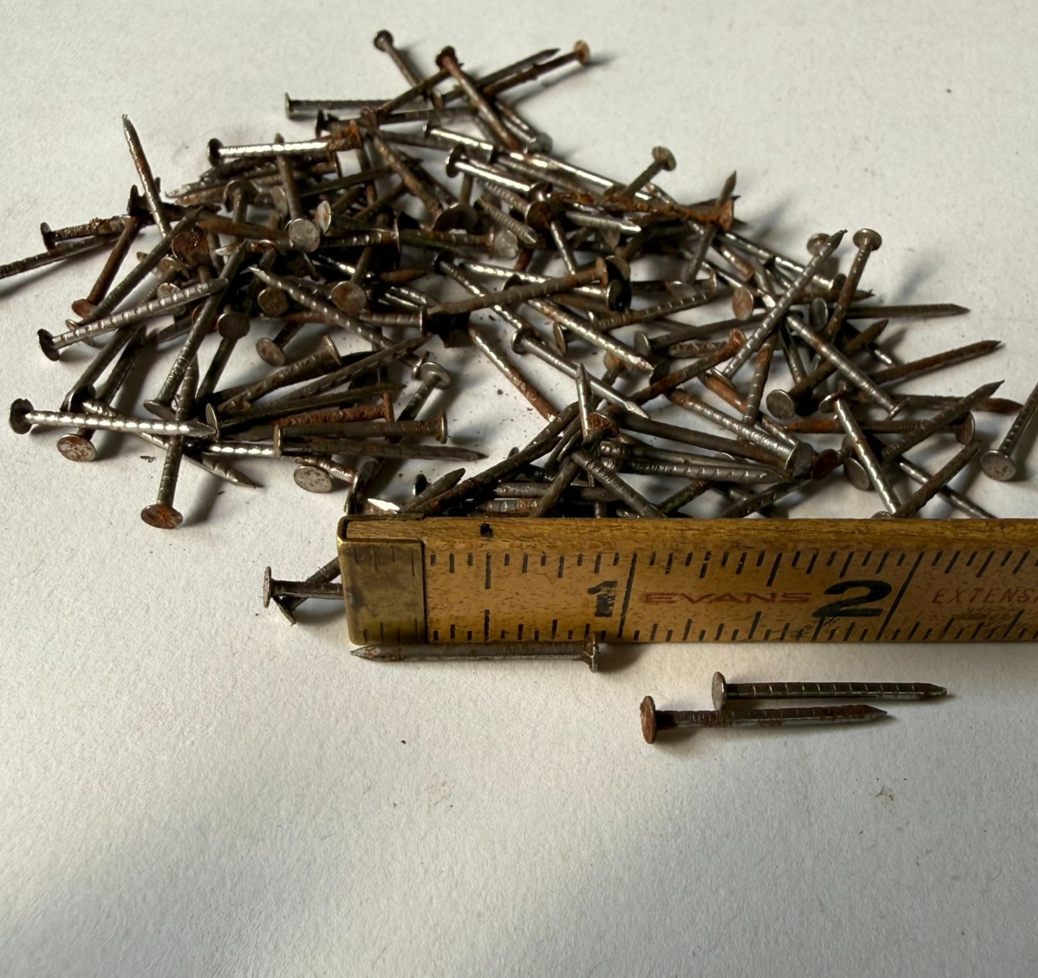 Antique Barbed/Notched Nails 7/8″ Wire Brads w/small heads Old warehouse salvage