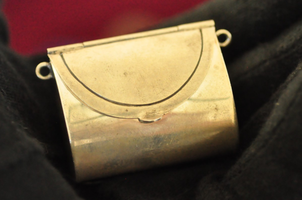 Vintage Antique Sterling 925 Silver Pill Box – Bag Shape – Monogram H of L Nice!