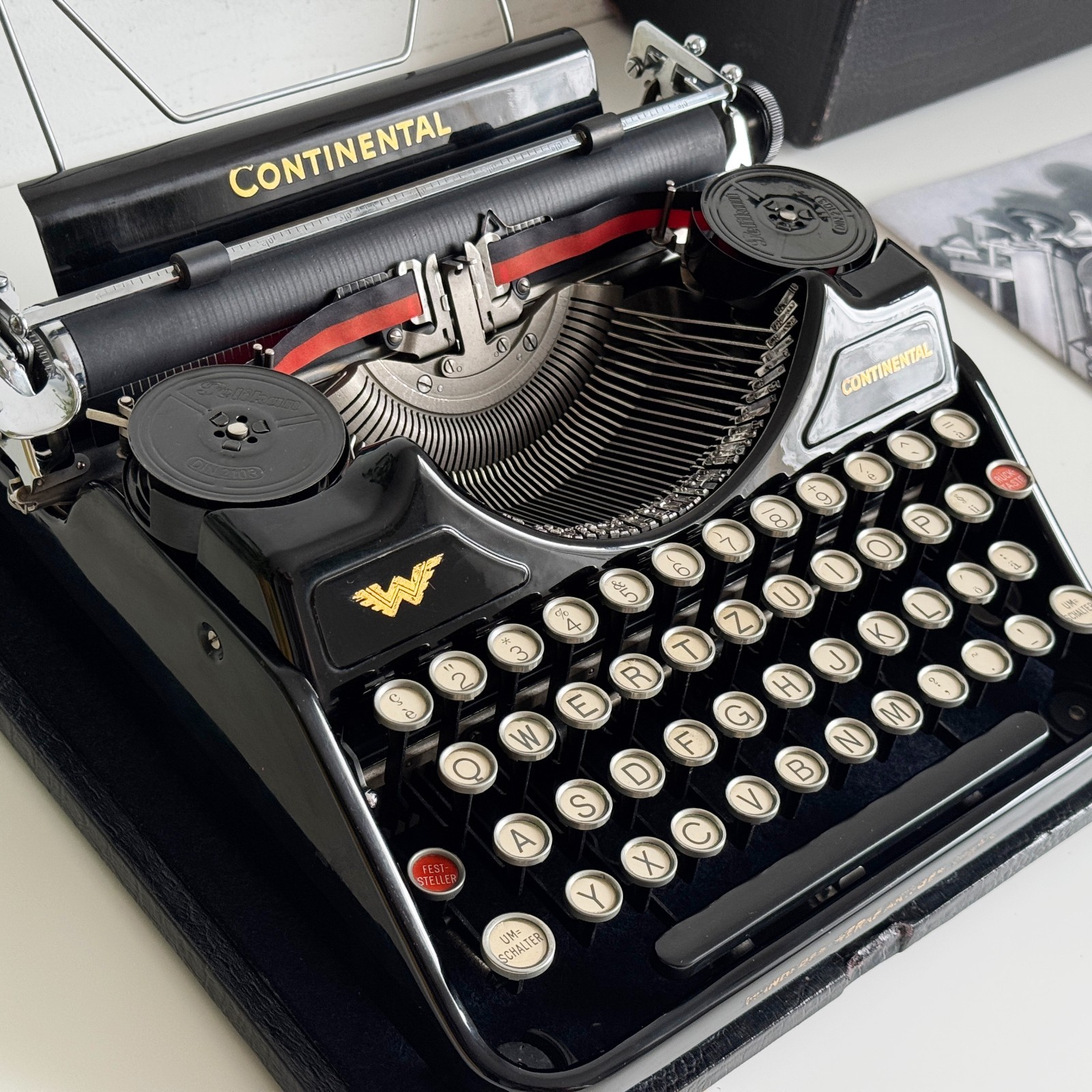Continental Portable | Typewriter | 1930s | Serviced | UPS 3-Day to US/CAN