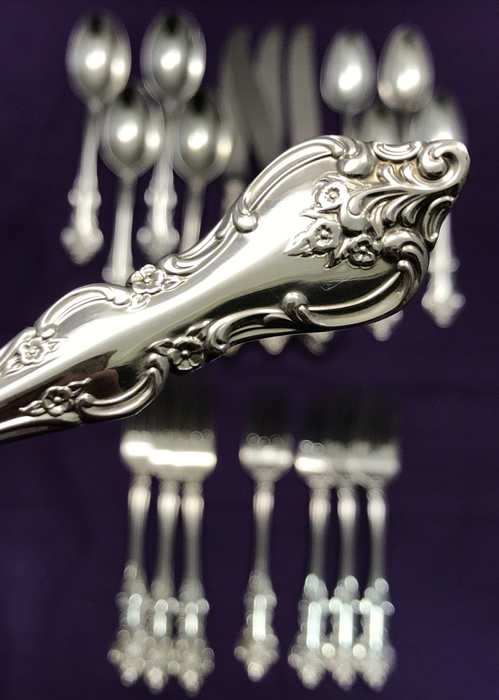 20 Pc ORLEANS Silverplated SERVICE FOR 4 by International Deep Silver Very Nice