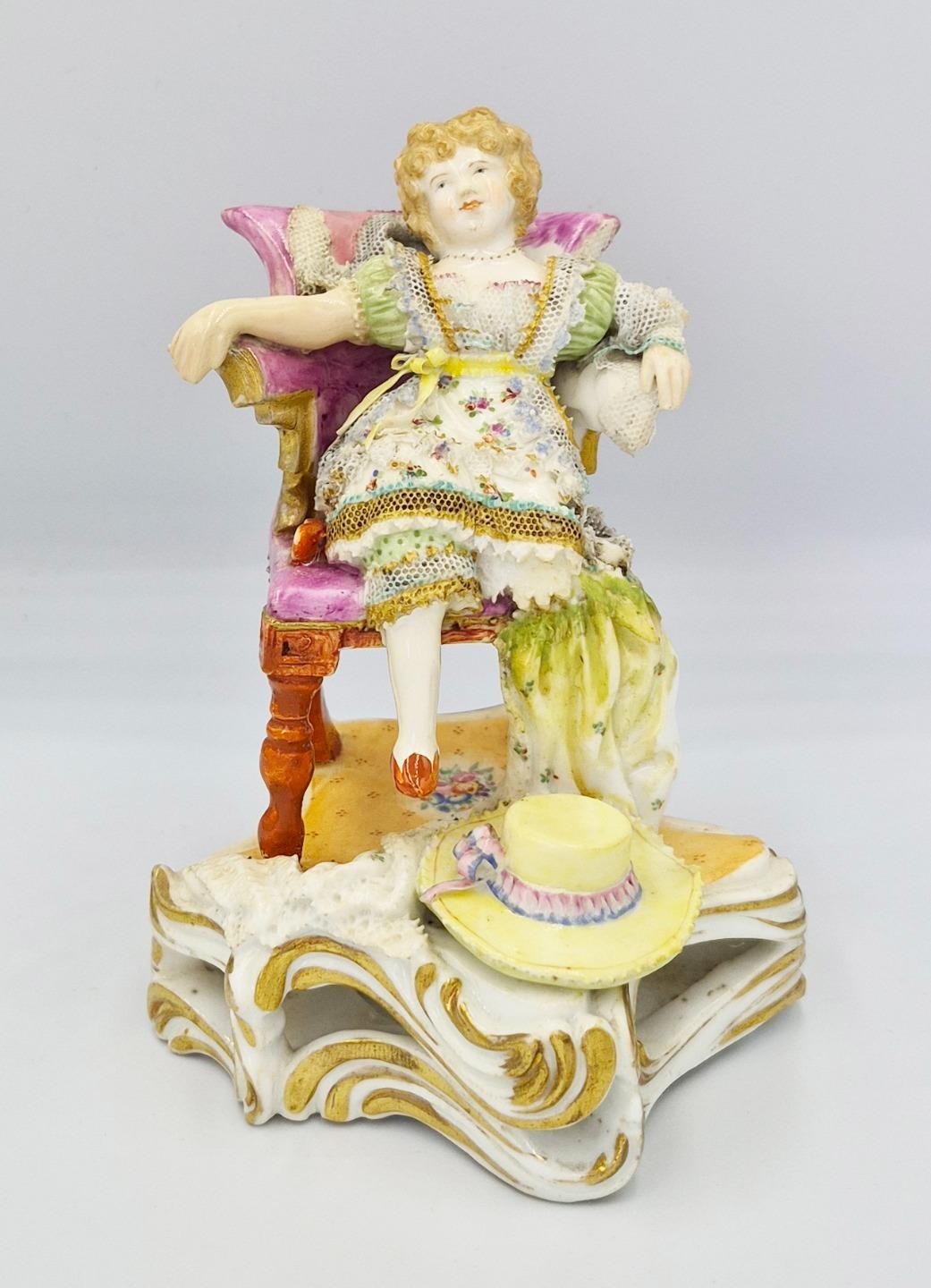 GEORGIAN MINTON PORCELAIN SEATED GIRL FIGURE c1830