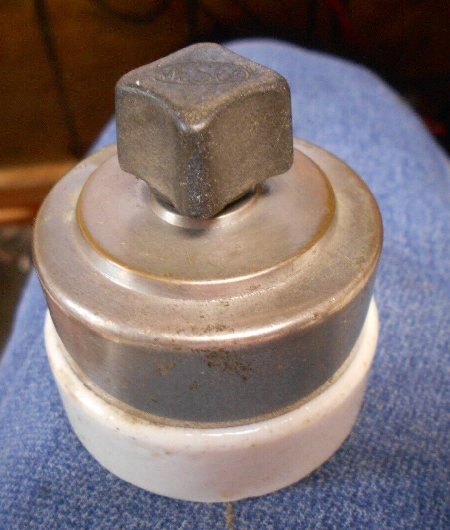 Vintage 1930s Vitreous Mesco Ceramic Electric Regulator Working (W3BxF)
